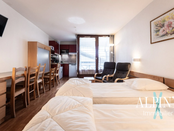 Studio meublé avec balcon à vendre à Brides-les-Bains - Opportunité idéale en montagne