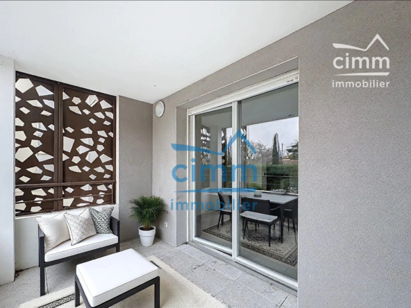 Appartement T2 avec terrasse et parking à Avignon, secteur sécurisé, proche centre-ville