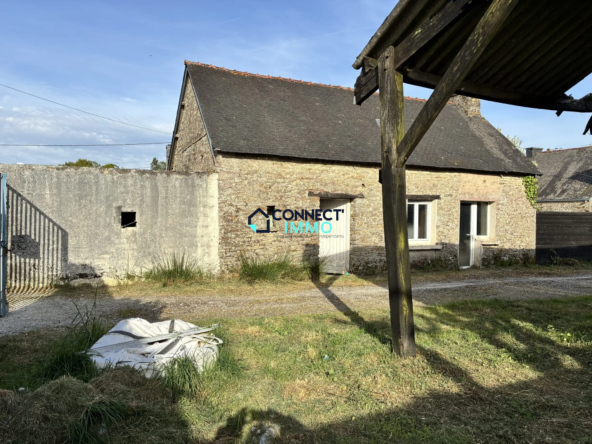 Maison en pierre à rénover avec jardin à Vendre à Roudouallec