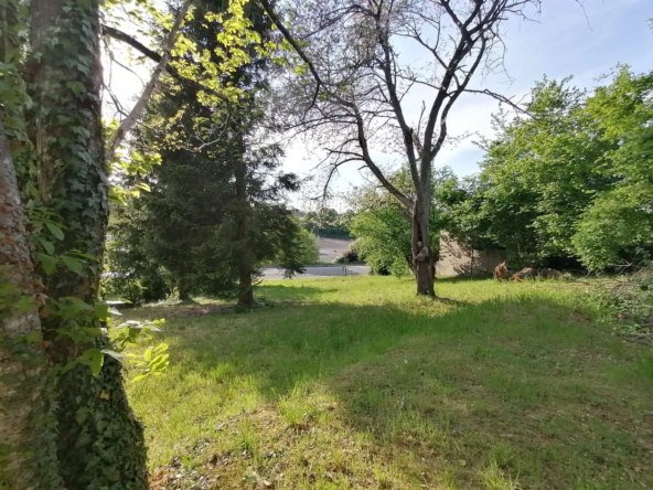 Terrain constructible à vendre à La Souterraine – 1478 m² dans un quartier résidentiel calme