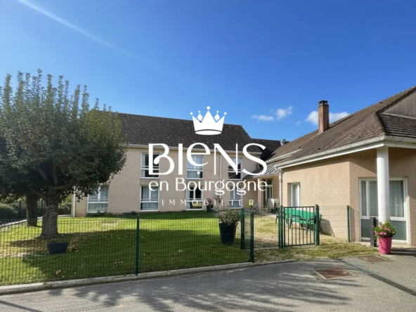 Vente d'une chambre meublée en résidence senior à Saint Hélène 71