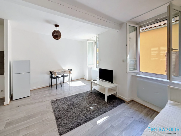 Studio lumineux en rez-de-chaussée à Tarare, idéal investissement ou premier achat