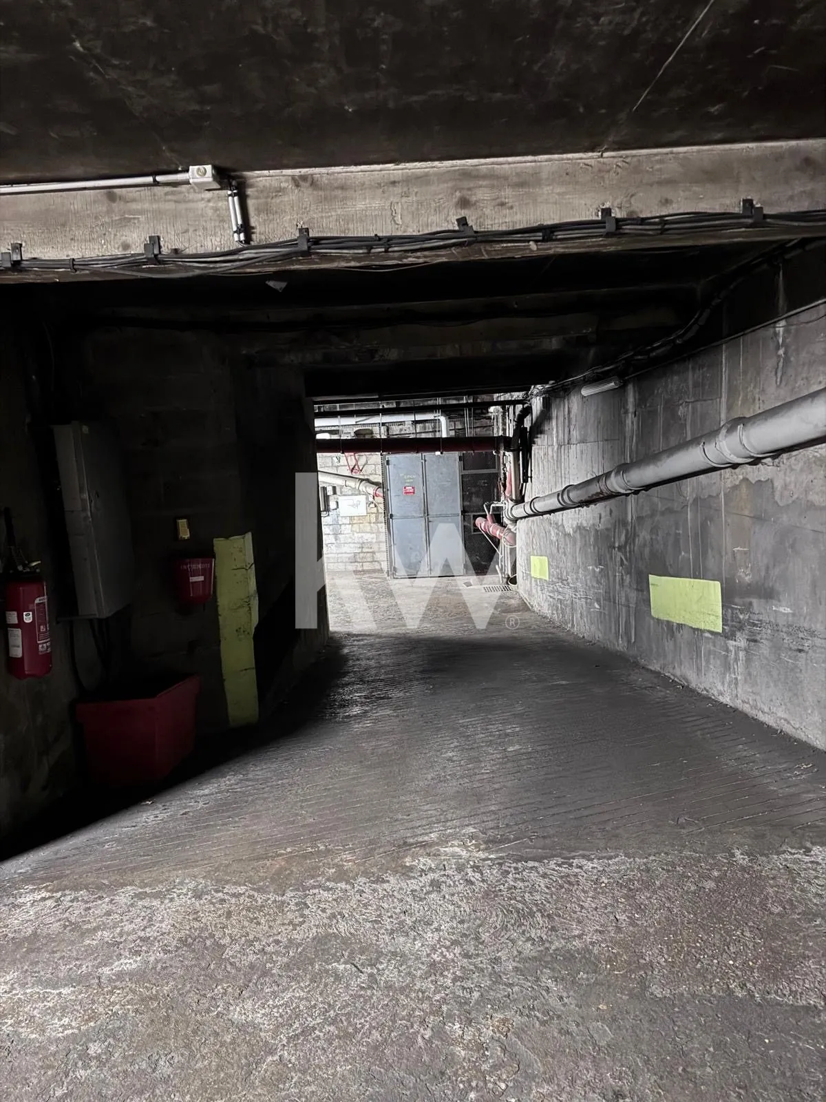Emplacement de parking sécurisé à Paris 15e - Lourmel / Boucicaut 