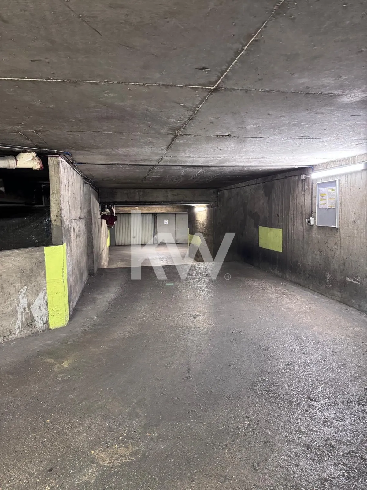 Emplacement de parking sécurisé à Paris 15e - Lourmel / Boucicaut 