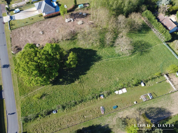 Terrain constructible à Fontenay-sur-Loing - Potentiel et tranquillité