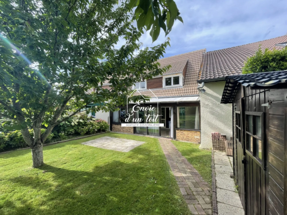 Maison mitoyenne à vendre avec garage et dépendances à Barentin