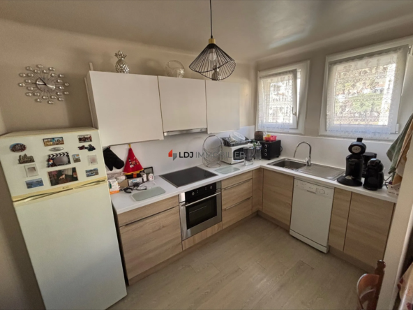 Appartement T2 rénové avec balcon, parking et cave à Amélie-les-Bains-Palalda