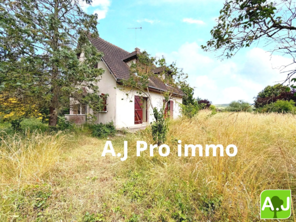Maison à rénover avec accès à l'Eure à Garennes-sur-Eure
