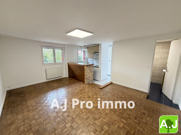 Studio à vendre à Ezy-sur-Eure proche commodités – Idéal premier achat ou investissement