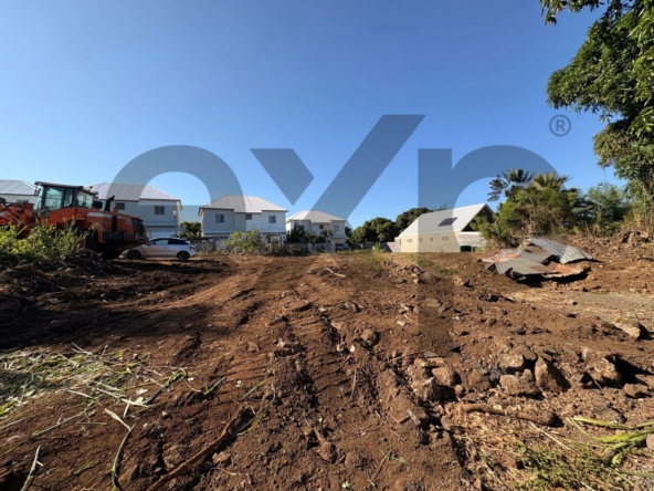 Terrain constructible à Saint-Pierre - 505 m² dans un cadre paisible proche de la mer