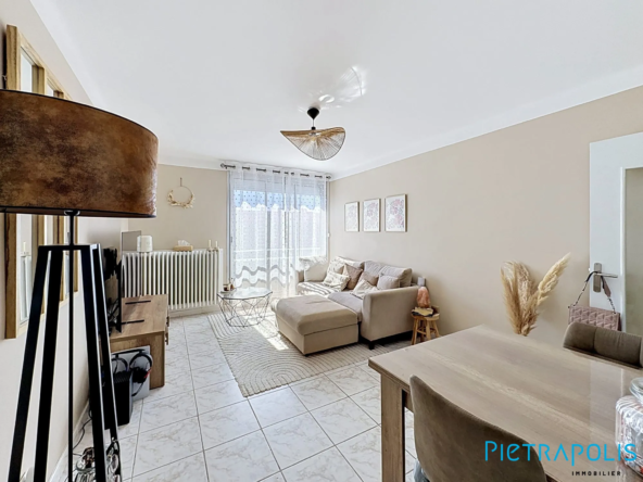 Appartement T3 avec balcon et vue sur l'étang de Thau à Sète