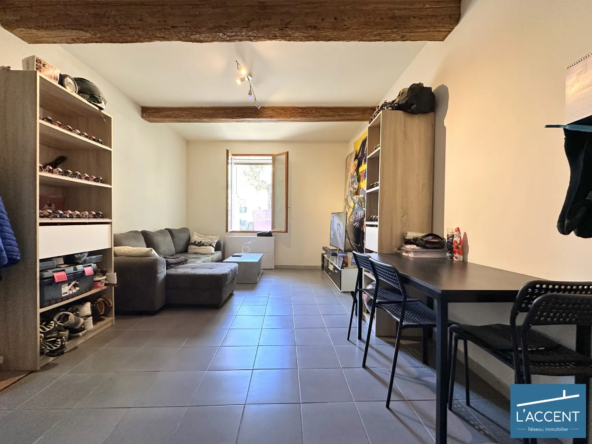 Vente appartement T2 de 41 m² avec garage à Saint-Laurent-d'Aigouze