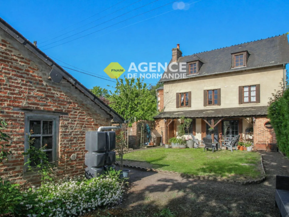 Maison de 80 m² avec jardin et garage à Sap-en-Auge proche commerces