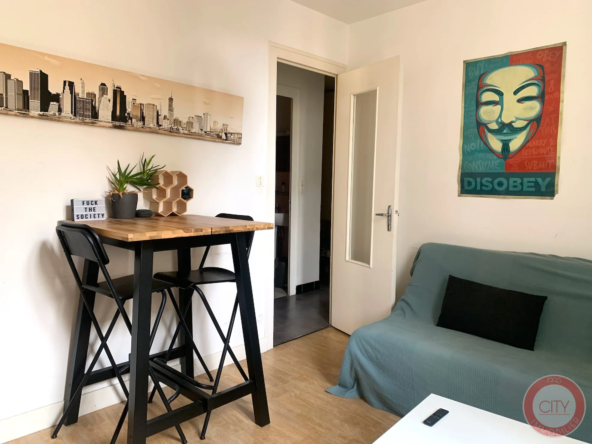 Appartement T2 lumineux de 32 m² à vendre à Bordeaux, quartier Saint Nicolas