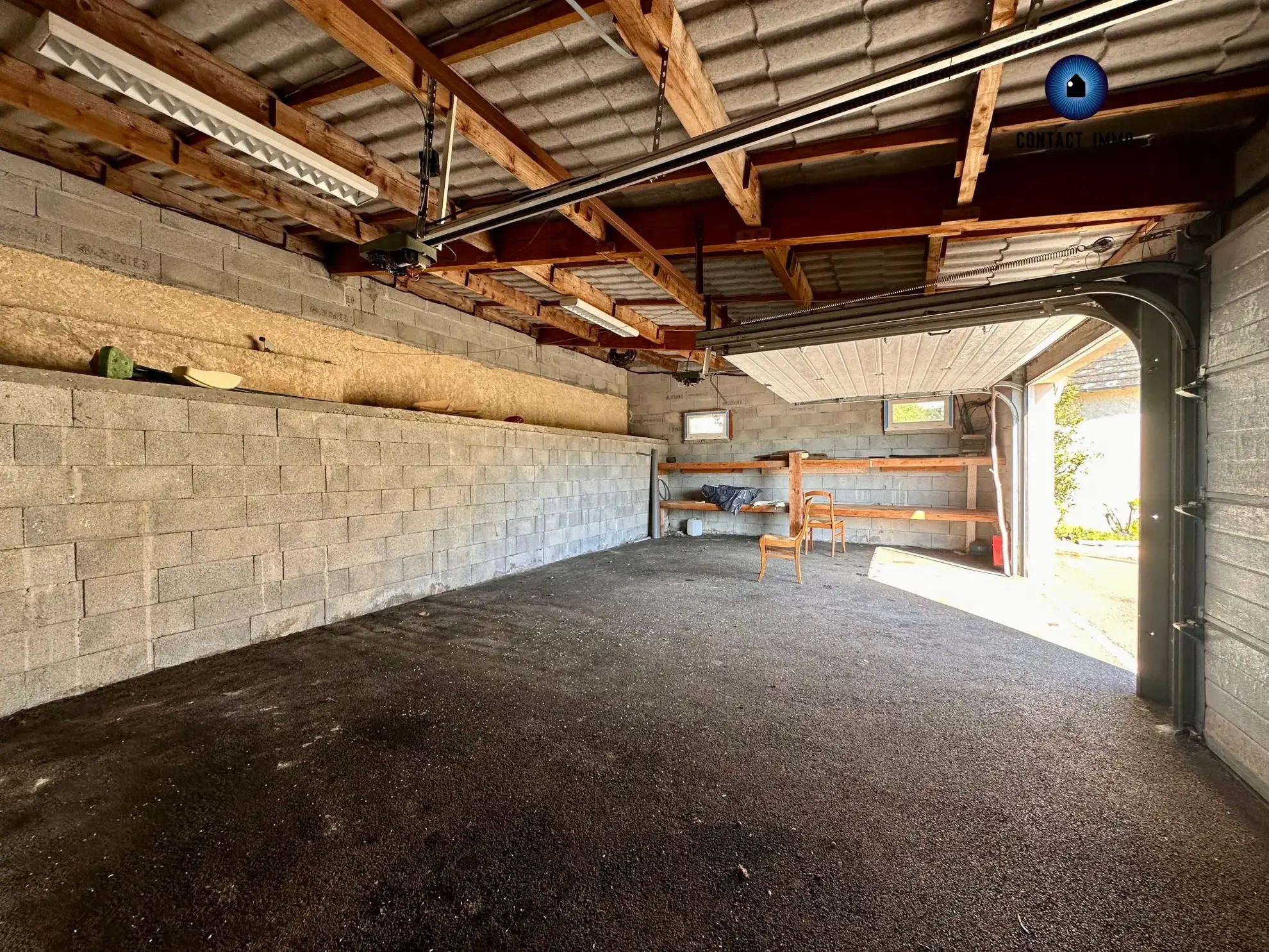 Vente maison à Allassac avec piscine, 3 chambres, grand espace de vie 