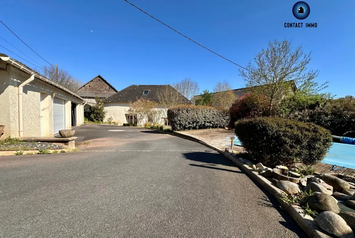 Vente maison à Allassac avec piscine, 3 chambres, grand espace de vie 