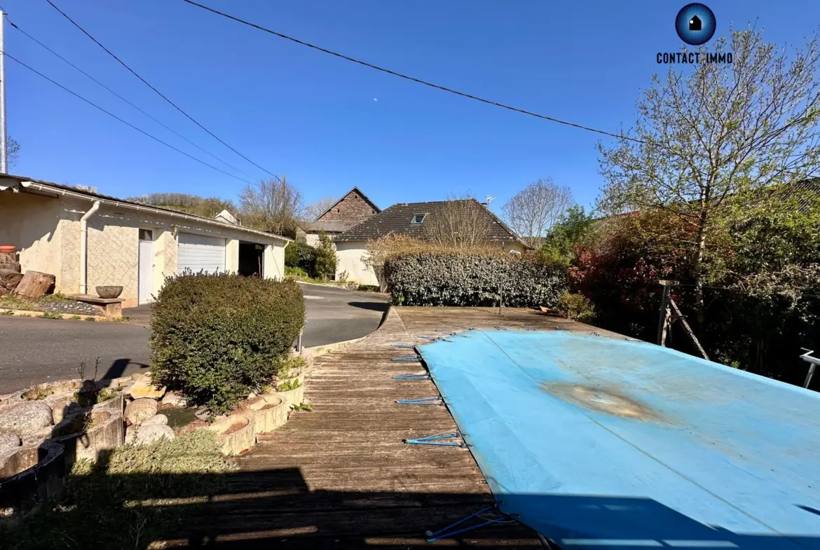 Vente maison à Allassac avec piscine, 3 chambres, grand espace de vie 