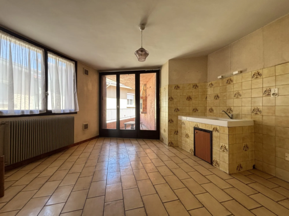 Maison familiale à rénover avec beau potentiel à Blanzat