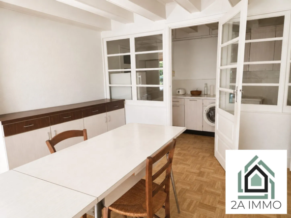 Grande maison à Pontaumur avec résidence secondaire et fort potentiel