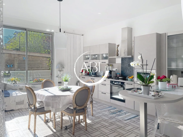 Appartement T2 avec jardin privé à vendre à Bagnoles de l'Orne Normandie