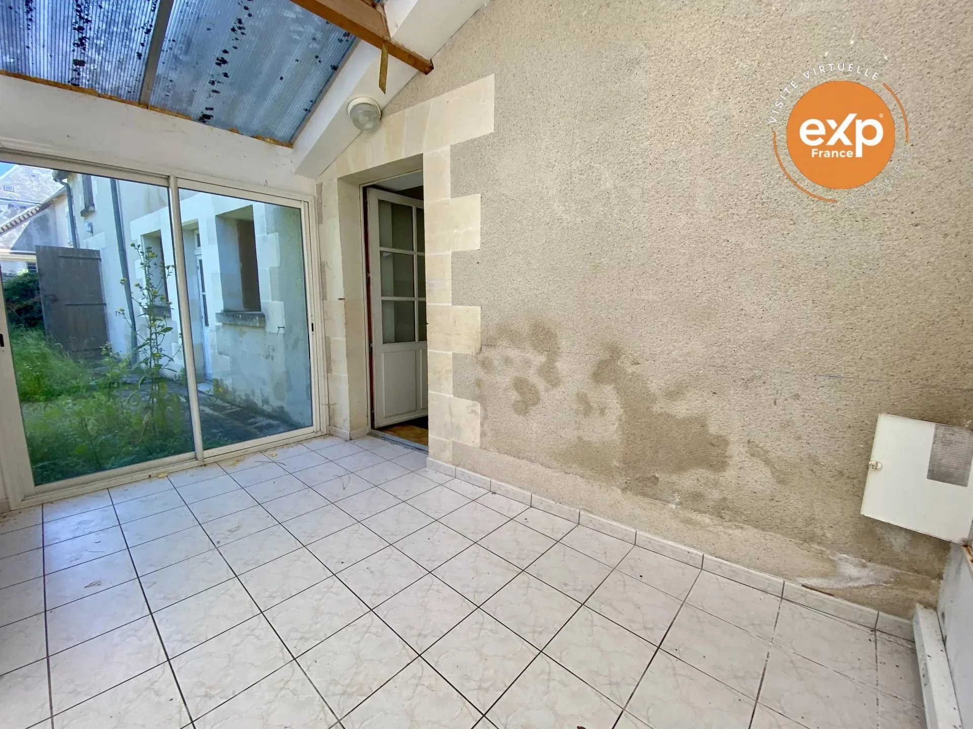 Charmante maison de bourg avec annexes à Verneuil-sur-Indre 