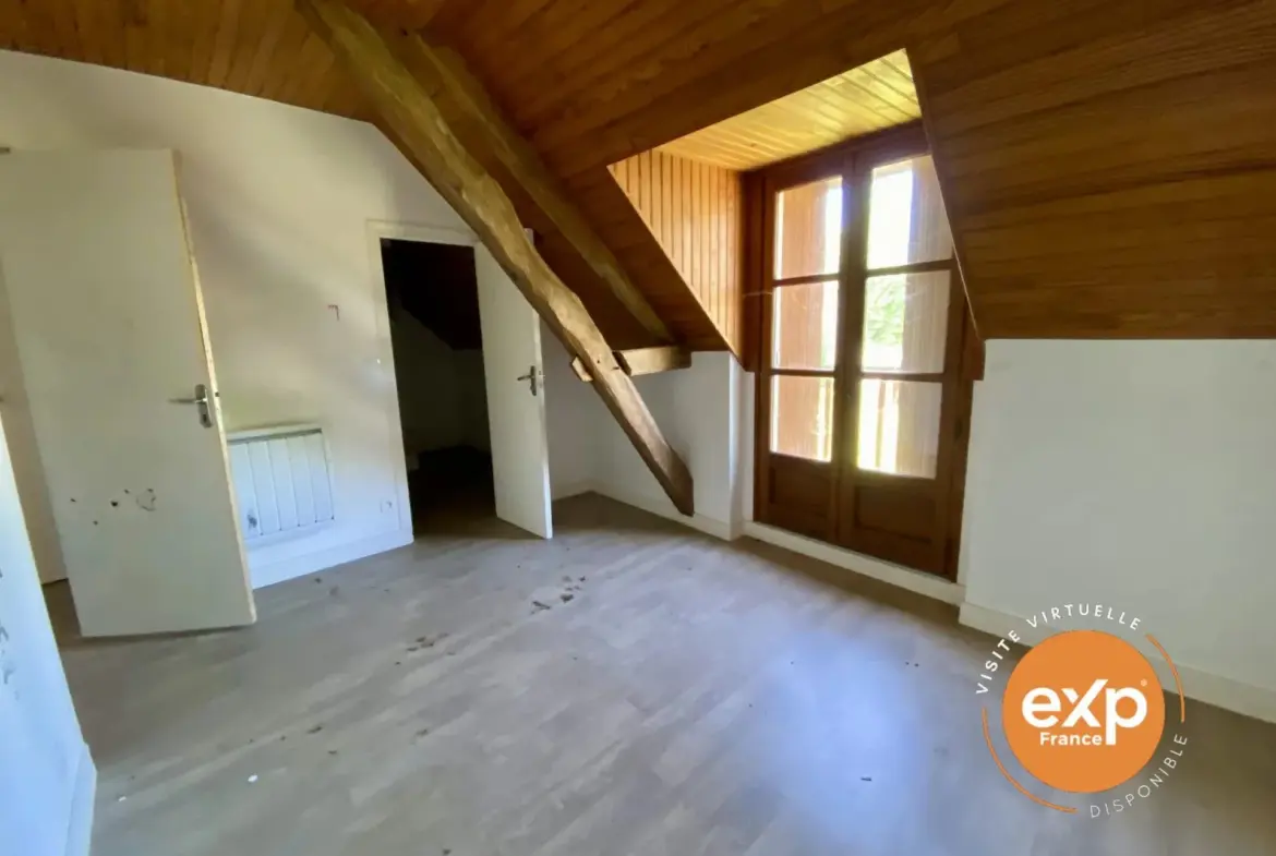 Charmante maison de bourg avec annexes à Verneuil-sur-Indre 