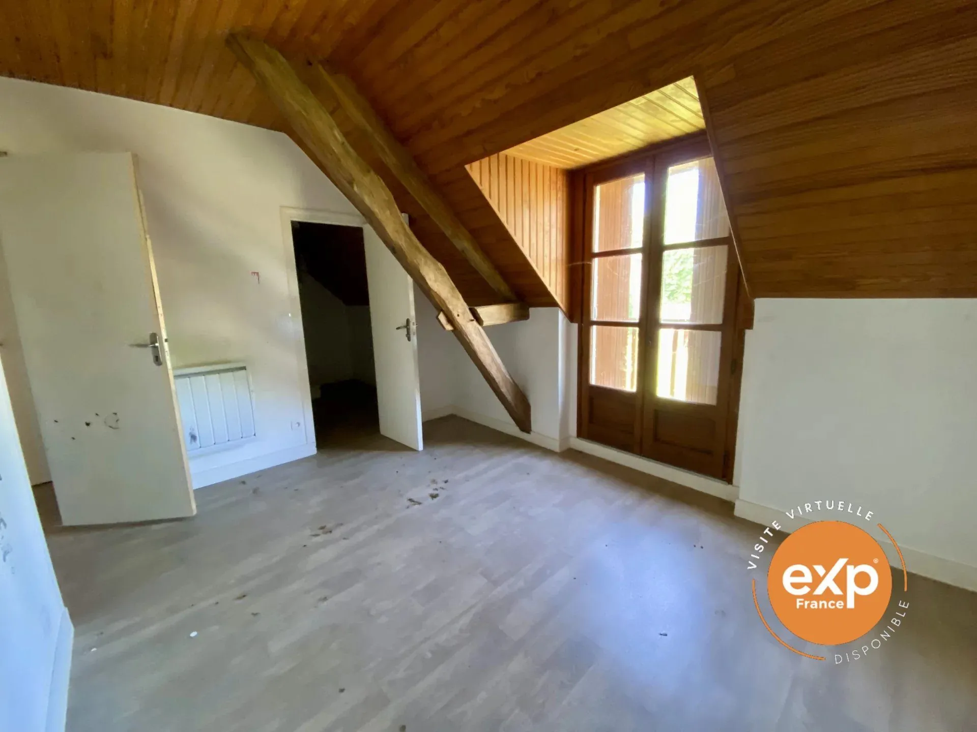 Charmante maison de bourg avec annexes à Verneuil-sur-Indre 