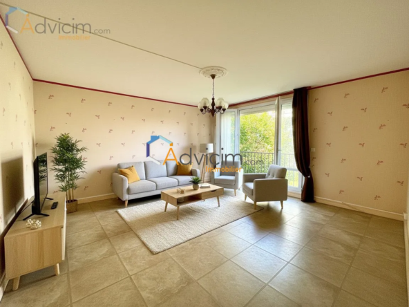 Appartement 3 pièces de 69 m² à Orléans proche tram Madeleine