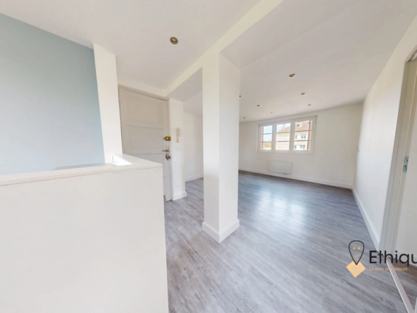 Cuisine vue sur séjour Charmant appartement T2 neuf de 40,90m² à Troyes proche de la Clinique de Champagne