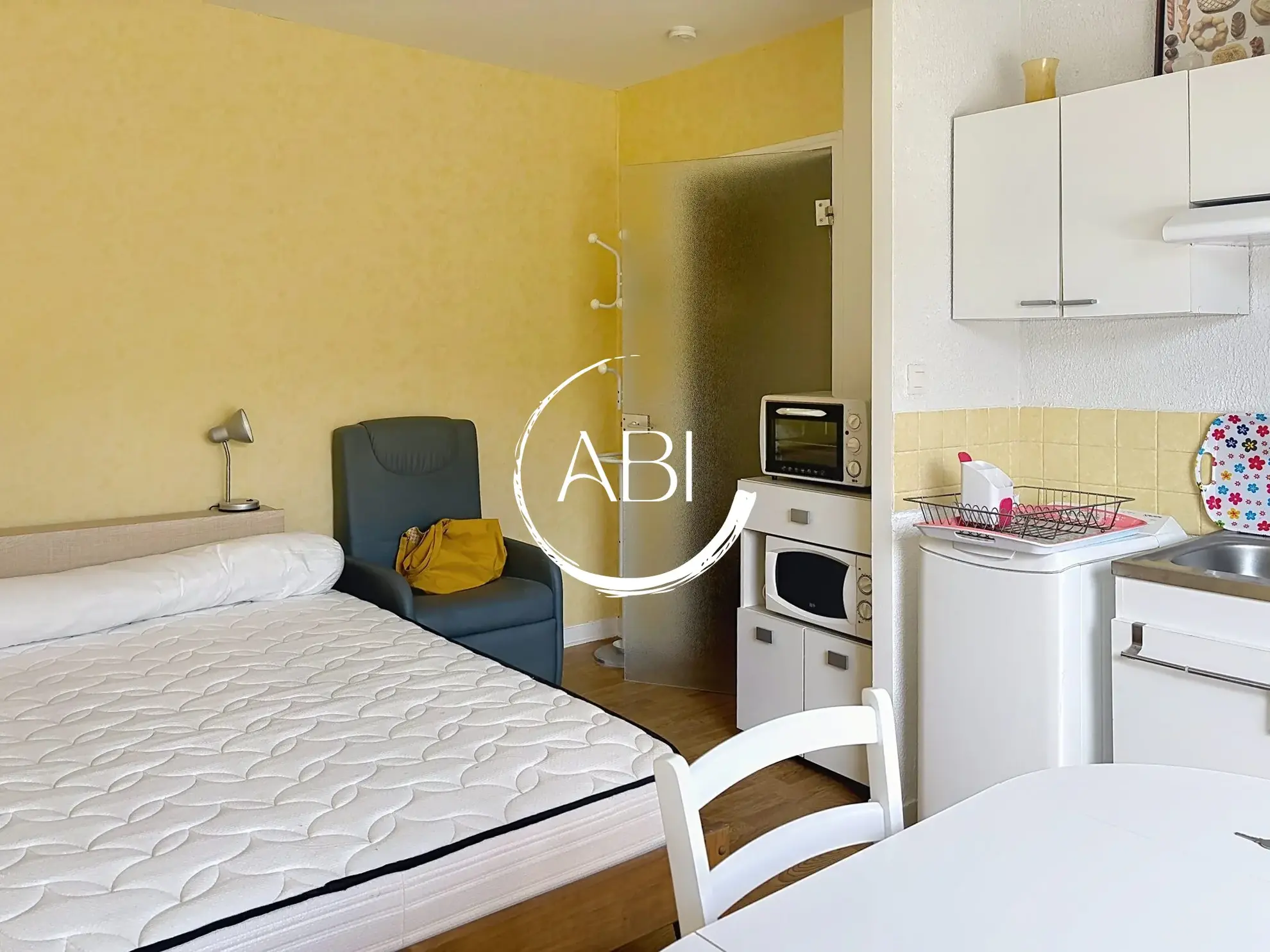 Studio entièrement meublé à vendre à Bagnoles de l'Orne – Emplacement privilégié 