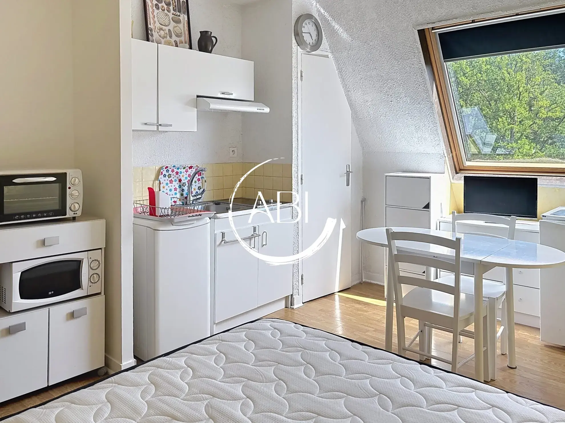Studio entièrement meublé à vendre à Bagnoles de l'Orne – Emplacement privilégié 