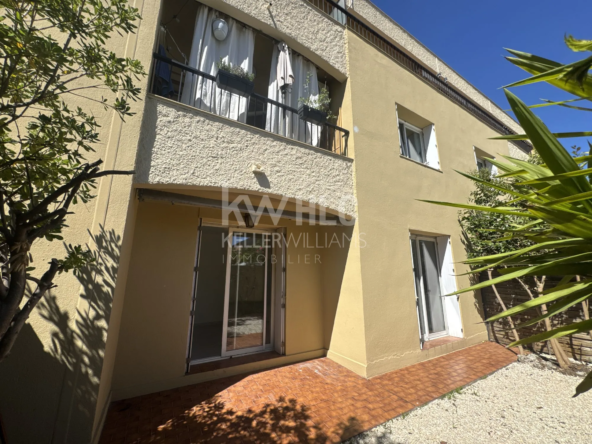 Studio rénové avec terrasse, garage et cave à Saint-Laurent-du-Var
