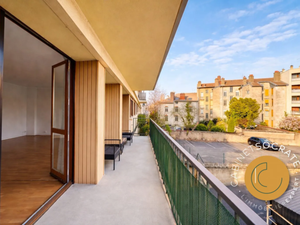 Appartement 4 chambres avec grand balcon et parking proche Nancy Thermal