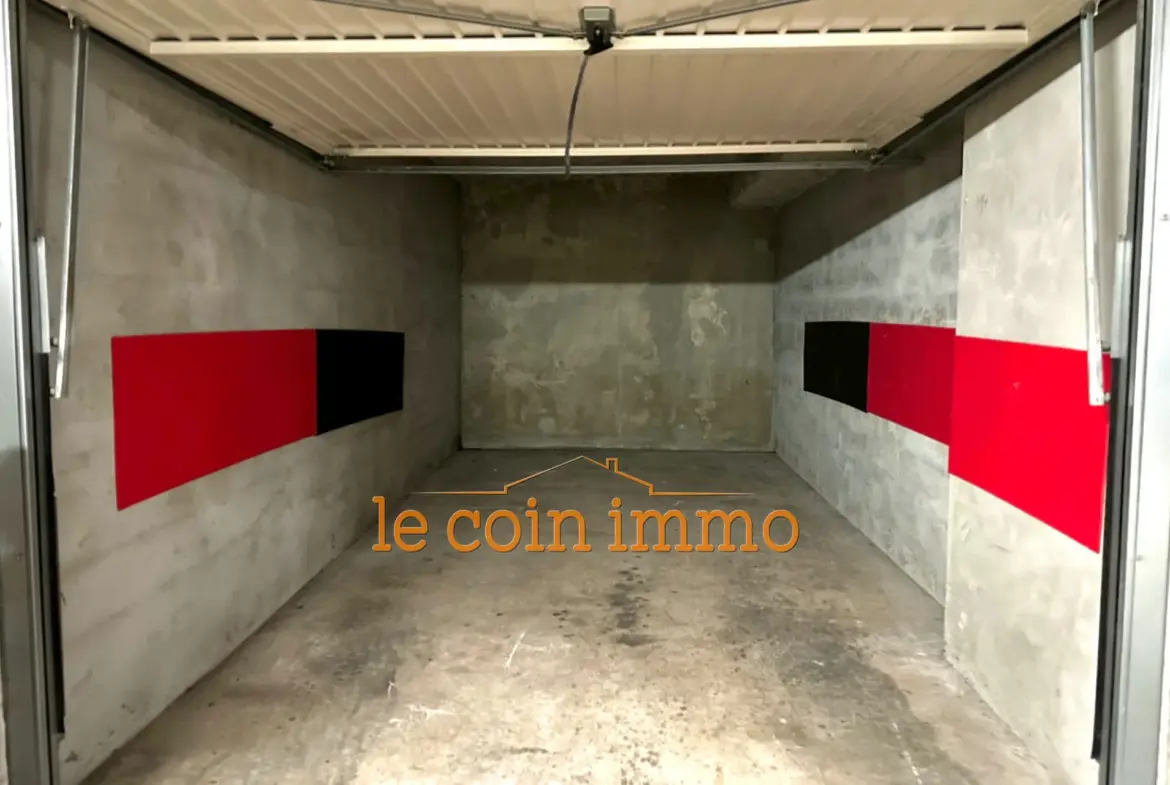 Garage sécurisé en sous-sol à Antibes – 13 m² idéal pour voiture ou stockage 