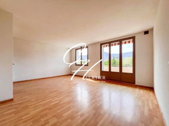 Appartement 2 pièces à vendre à Grenoble avec balcon et vue sur le Vercors