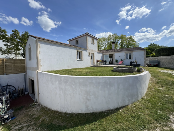 Maison atypique à Arvert proche océan avec 4 chambres et vue dégagée