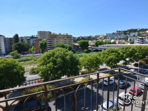 Appartement 4 pièces lumineux à Nice avec vue dégagée et deux balcons
