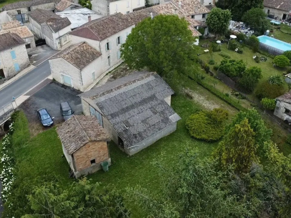 Belle maison ancienne de 165 m² avec jardin à vendre à Les Lèves-et-Thoumeyragues