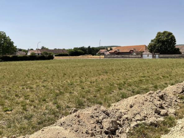 Terrain à bâtir de 654 m² à Torvilliers, proche centre et rue calme