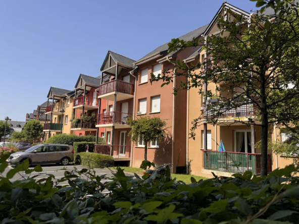 Appartement T3 loué avec parking à La Rivière-Saint-Sauveur, excellent investissement