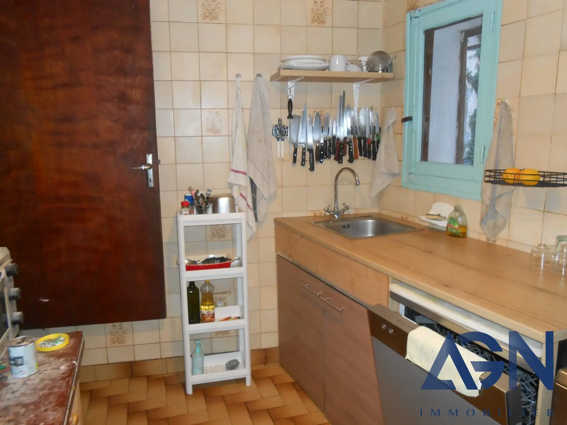 Maison à vendre à Agde avec dépendance de 23m², proche des berges de l'Hérault 