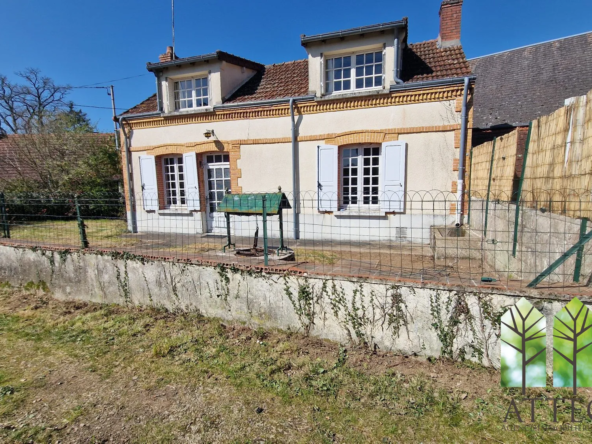 Maison de campagne indépendante avec jardin et terrain à Vijon (36)