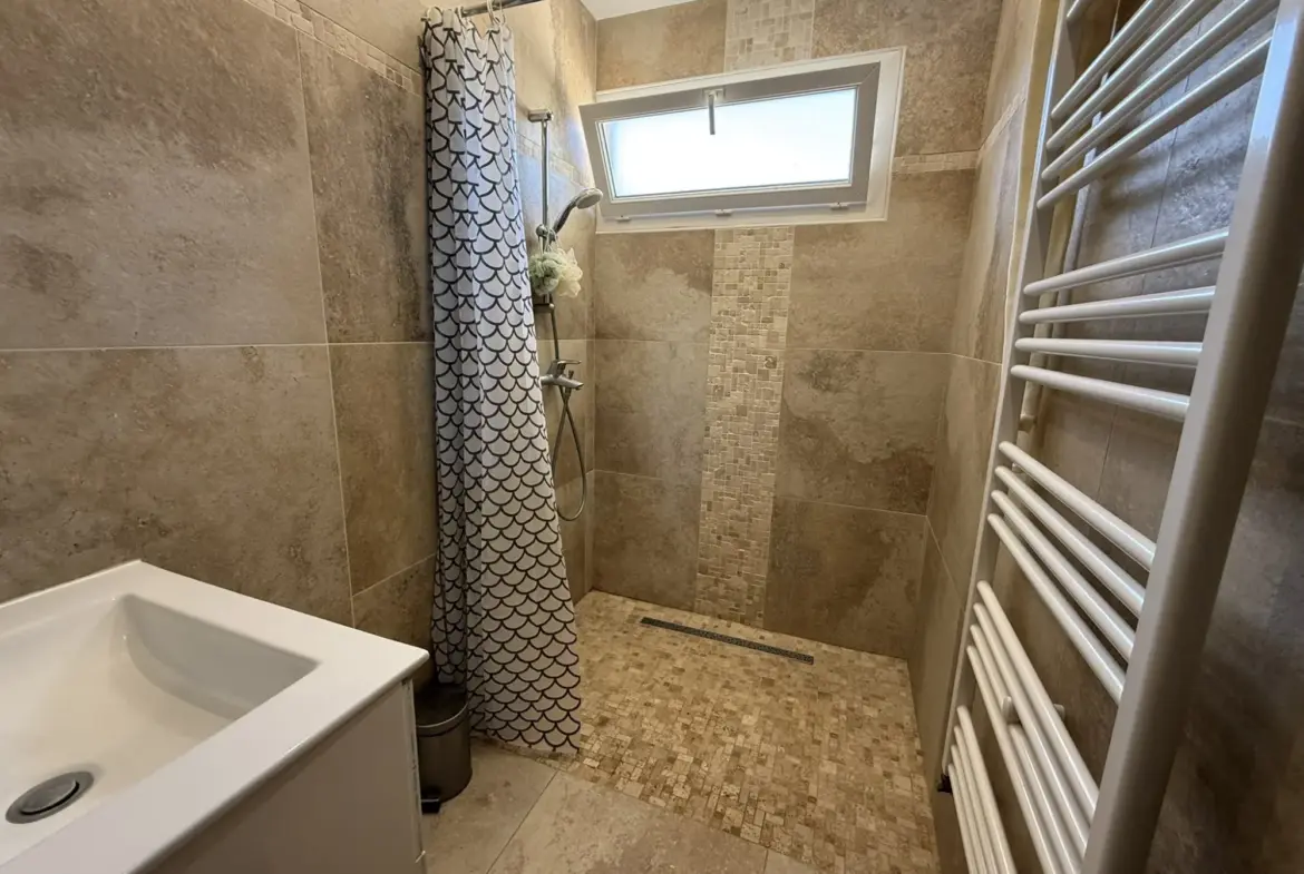 Maison de plain-pied avec 3 chambres, garage et jardin au Havre 