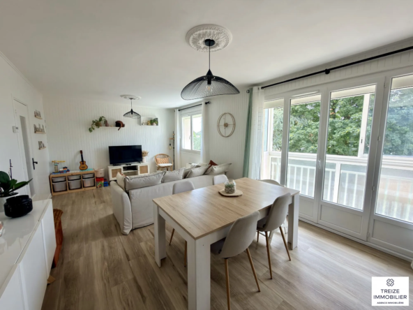 Appartement rénové de 75 m² avec loggia à Rezé - Proche commodités