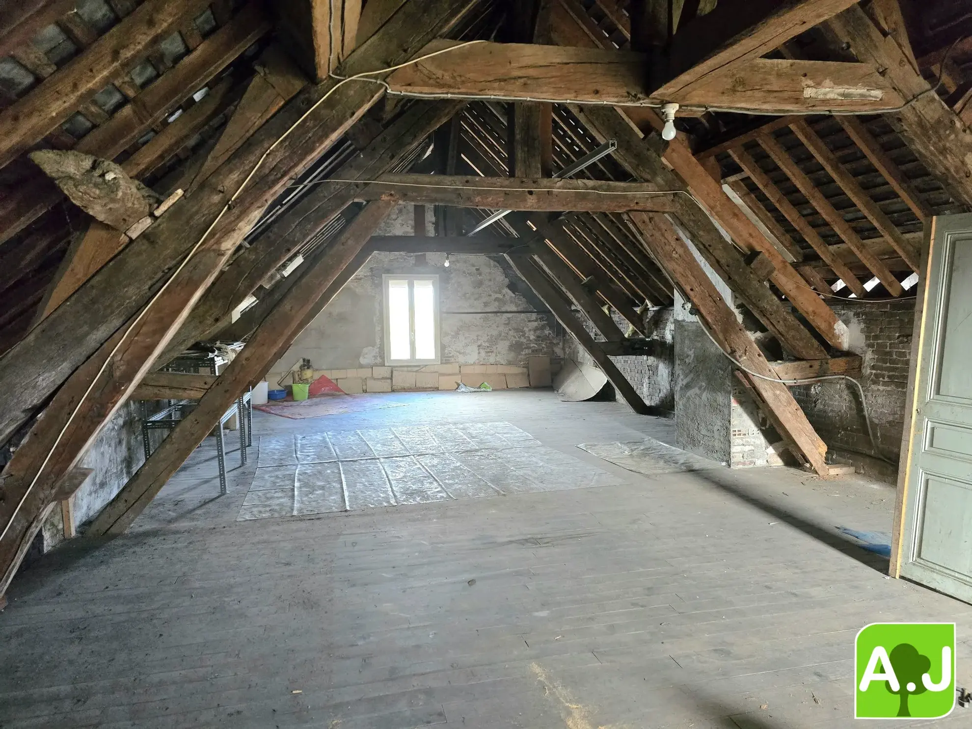 Appartement 4 chambres avec terrasse en hyper-centre de Saint André de l'Eure 