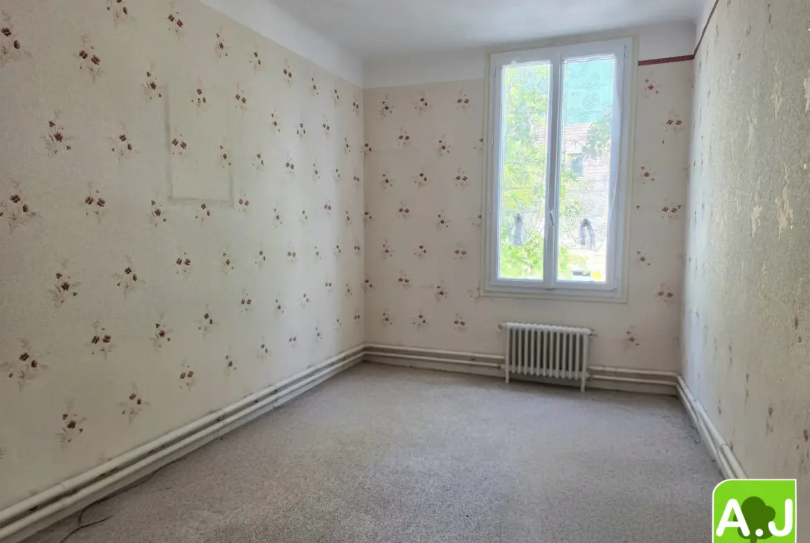 Appartement 4 chambres avec terrasse en hyper-centre de Saint André de l'Eure 