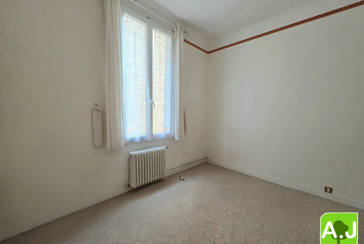 Appartement 4 chambres avec terrasse en hyper-centre de Saint André de l'Eure 