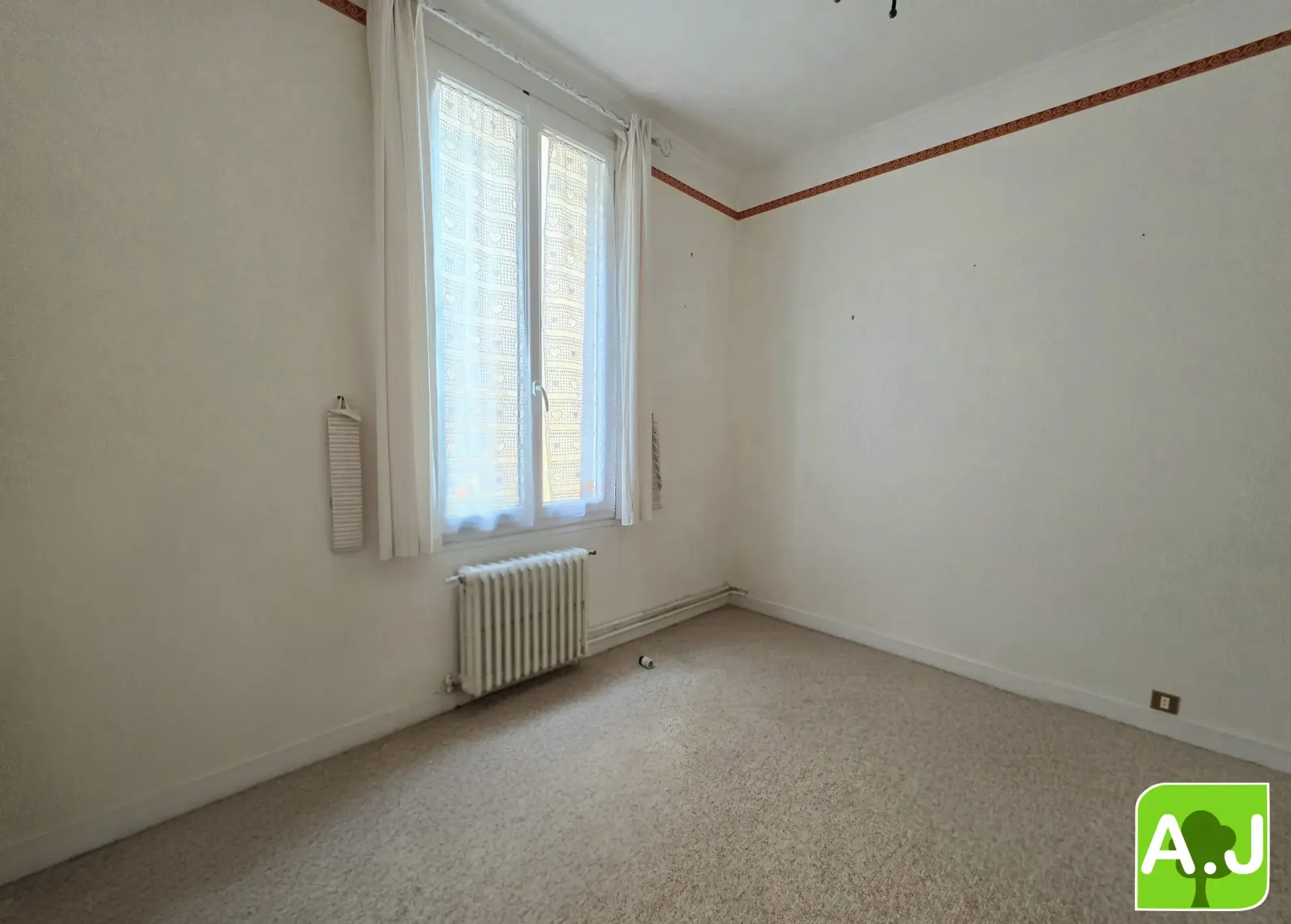 Appartement 4 chambres avec terrasse en hyper-centre de Saint André de l'Eure 