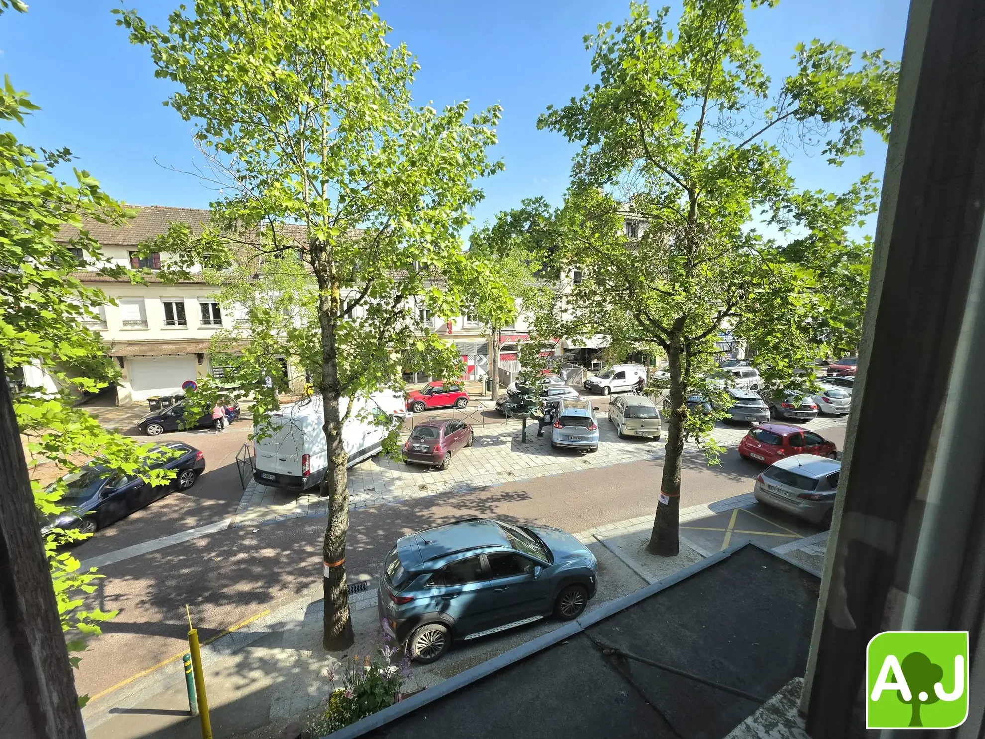 Appartement 4 chambres avec terrasse en hyper-centre de Saint André de l'Eure 