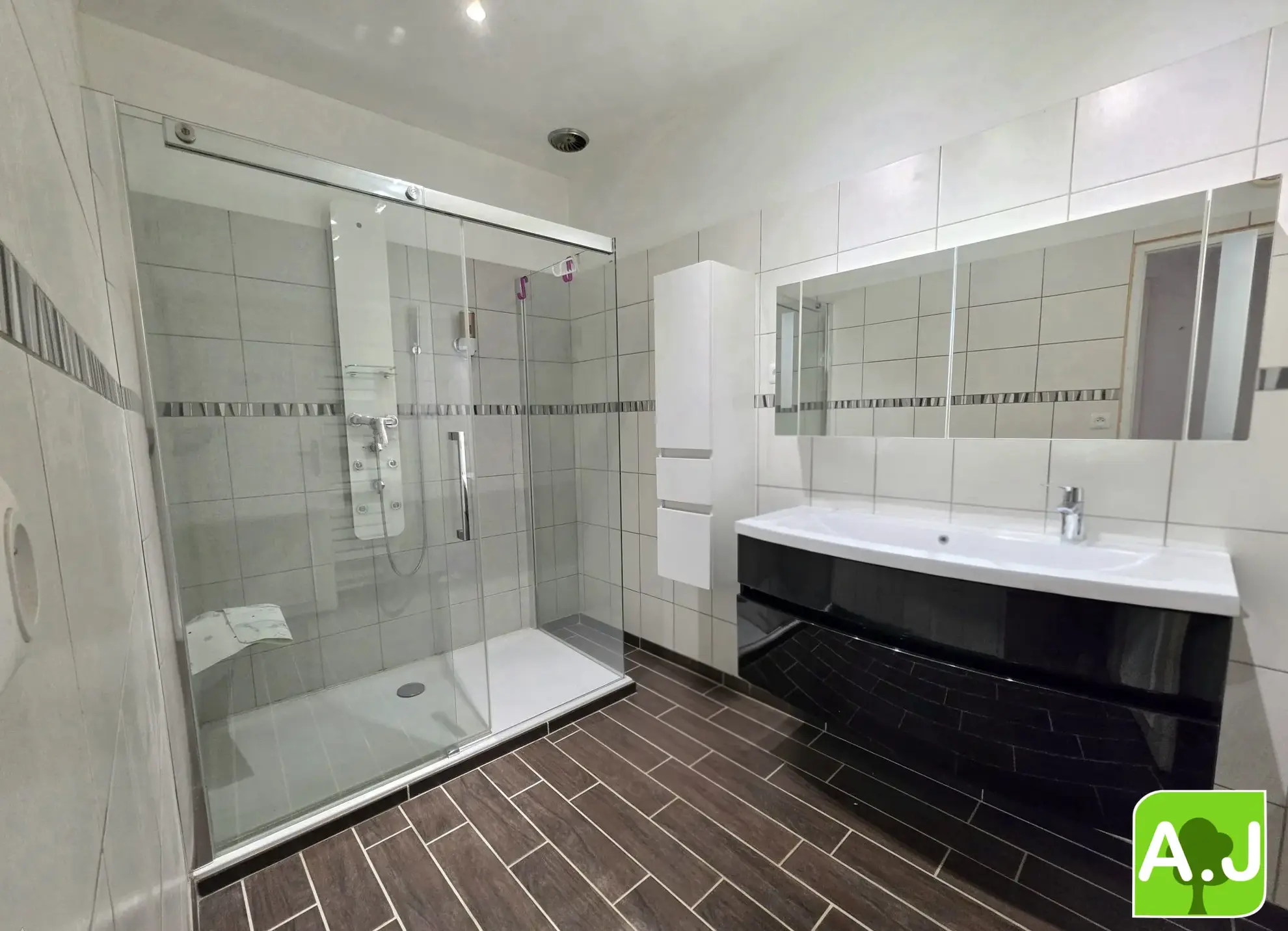 Appartement 4 chambres avec terrasse en hyper-centre de Saint André de l'Eure 